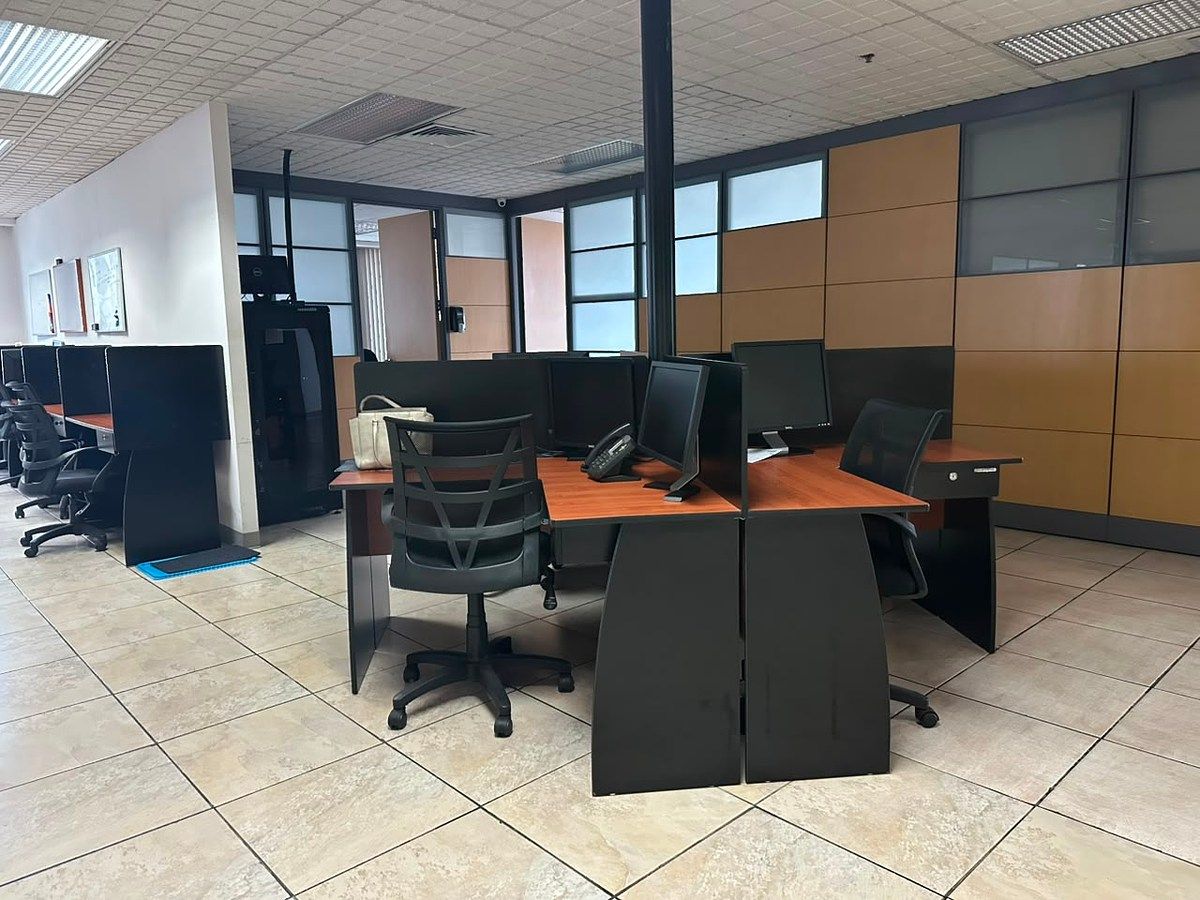 Oficina en Zona 11, Guatemala, foto 2 de 17