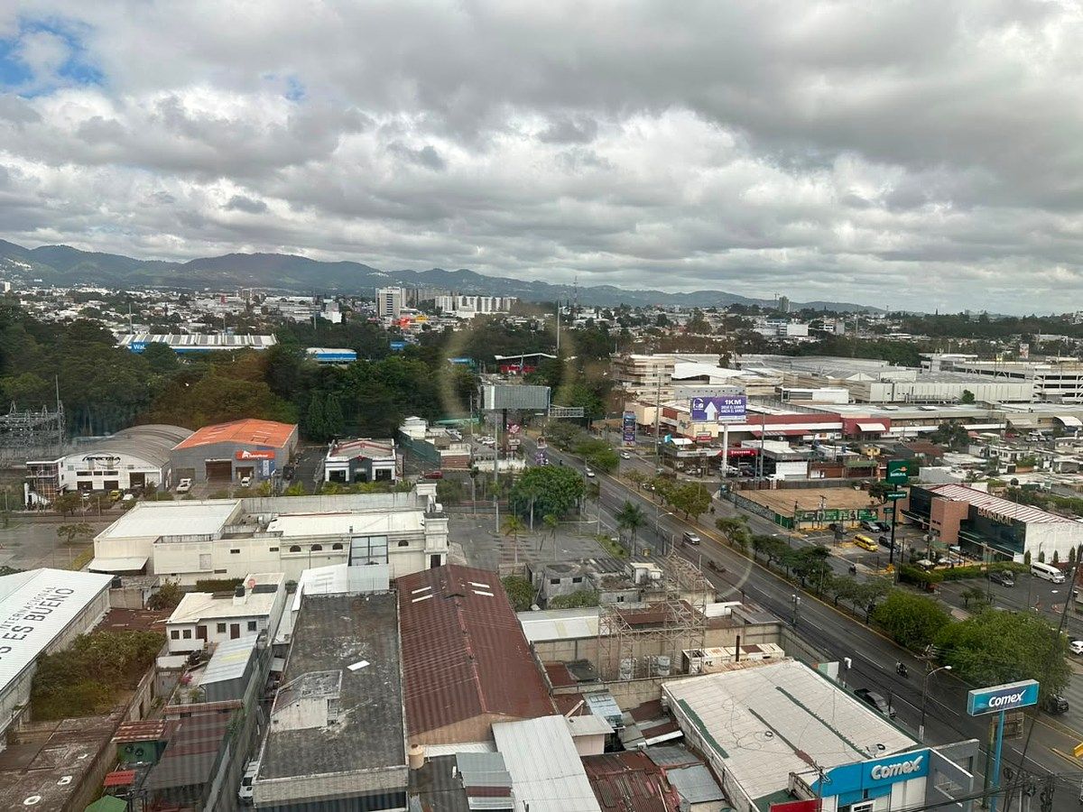 Oficina en Zona 11, Guatemala, foto 16 de 17
