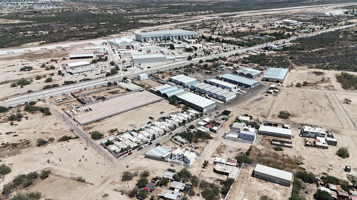 Bodega comercial en Chametla, La Paz, foto 13 de 22