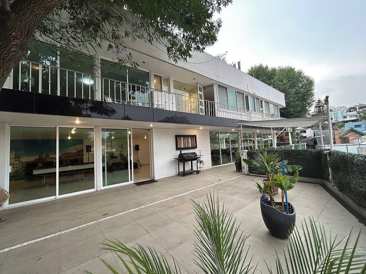 Residencia de oportunidad en club de golf méxico | alberca, cine y elevador