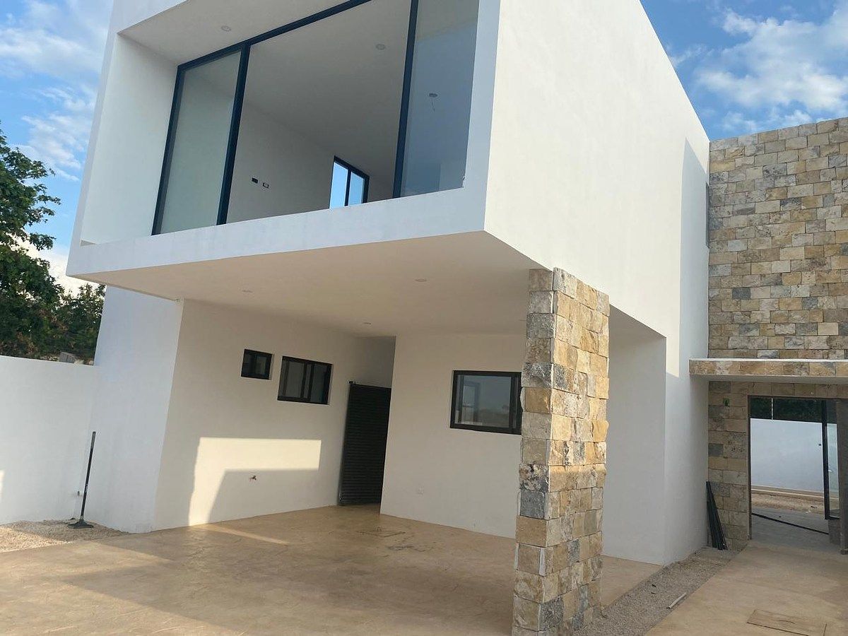 Casa à Venda com 3 Quartos na Privada Albarella, Cholul, foto 1 de 8