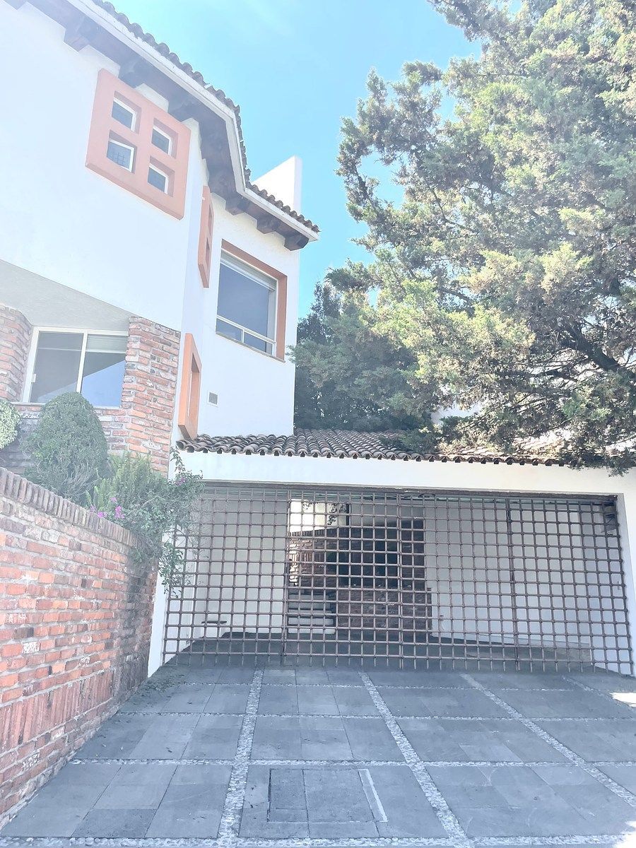 House in Lomas de Valle Escondido, Atizapán de Zaragoza, photo 2 of 38
