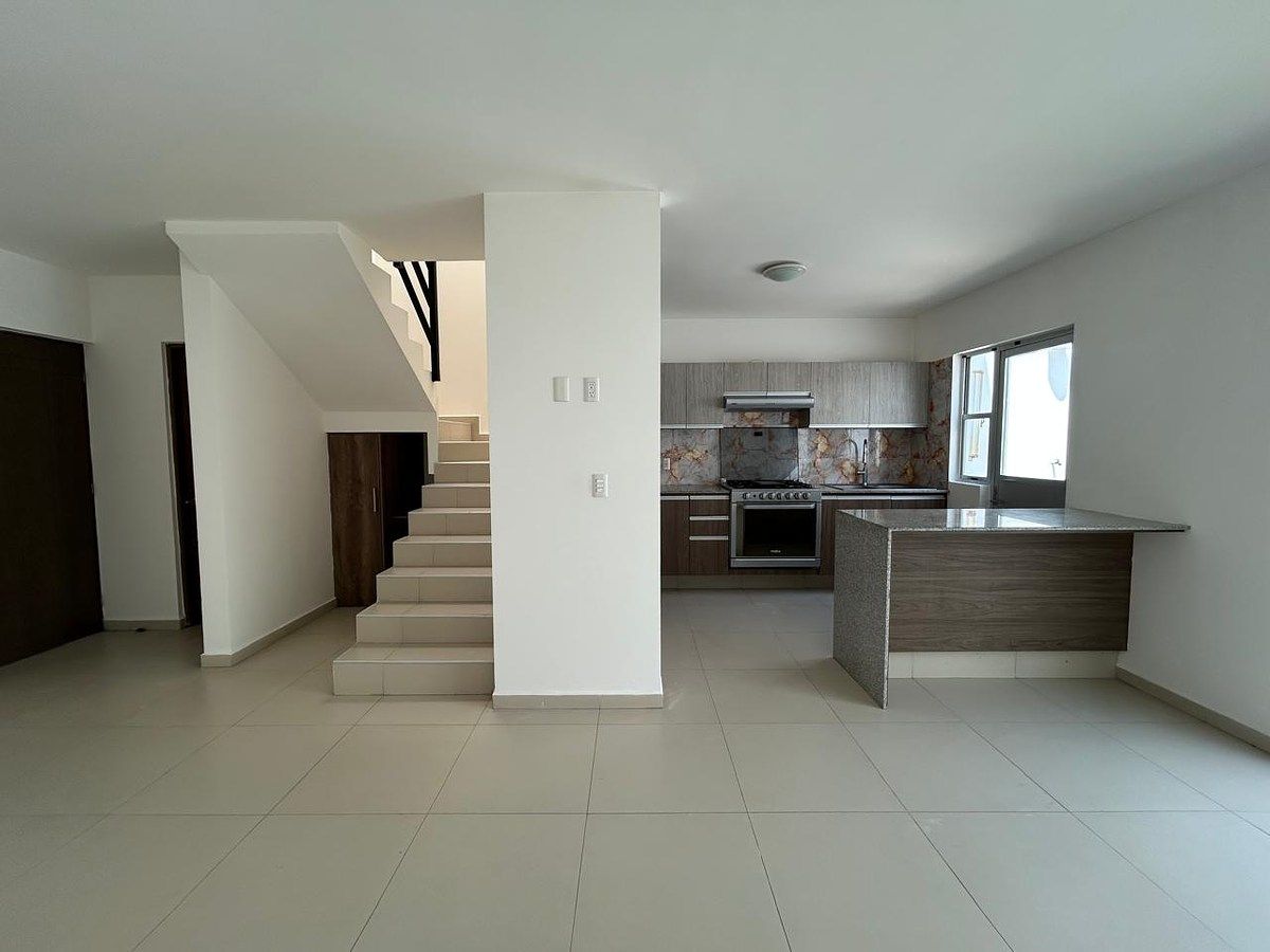 Casa em El Fortín, Zapopan, foto 3 de 28