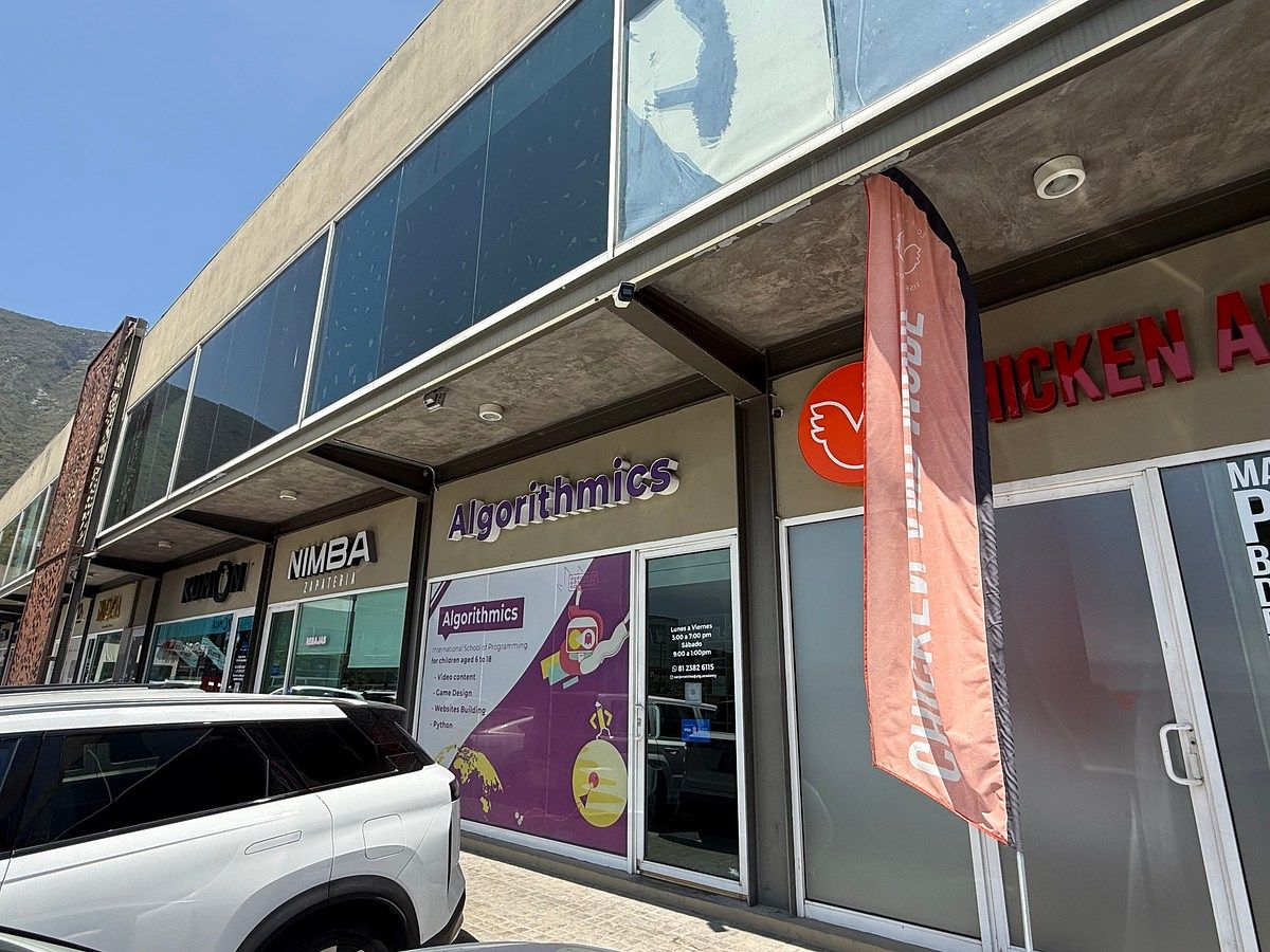 Local comercial en Colinas de San Jerónimo, Monterrey, foto 3 de 4