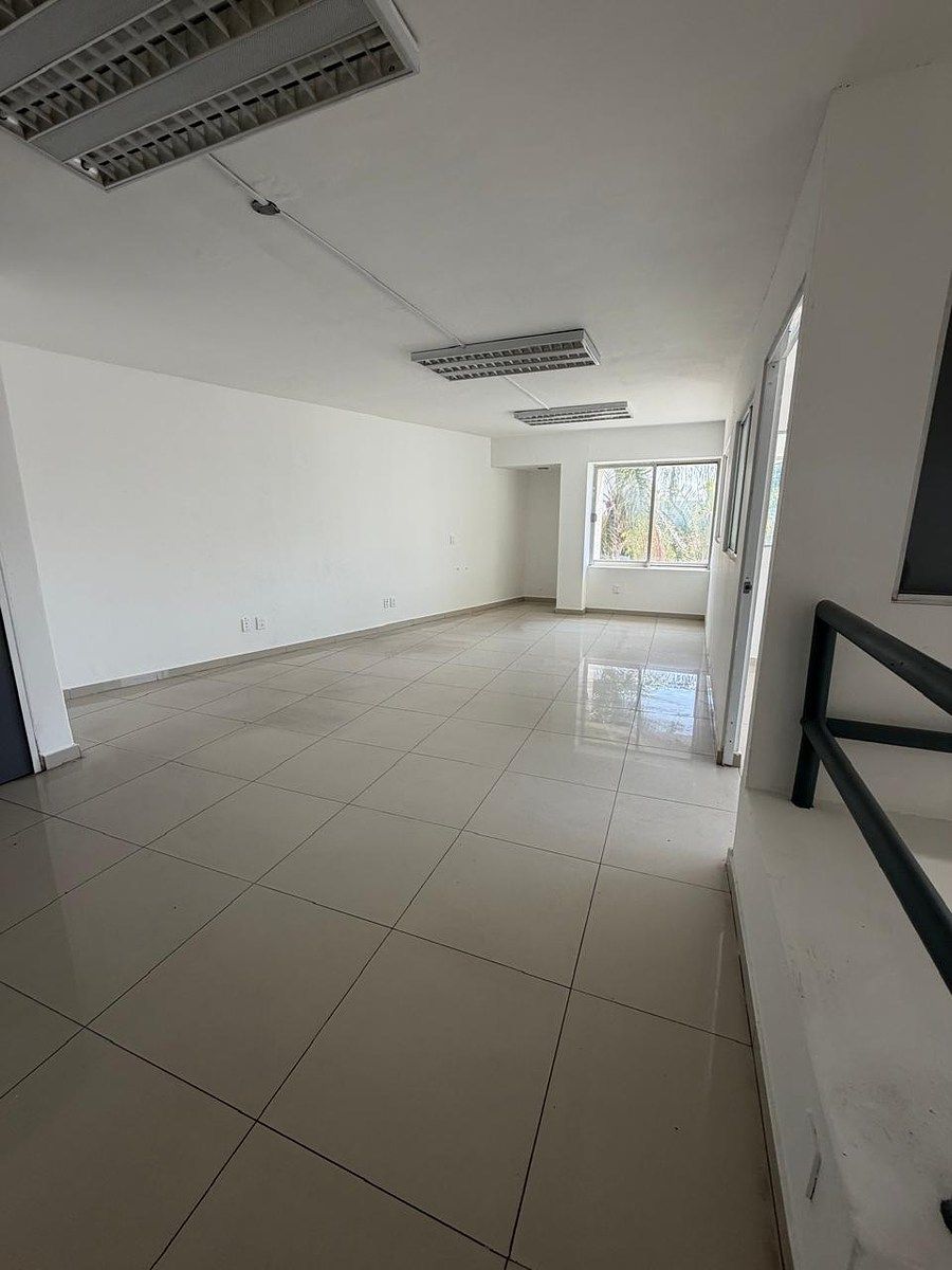 Bodega comercial en Francisco Sarabia, Zapopan, foto 3 de 8