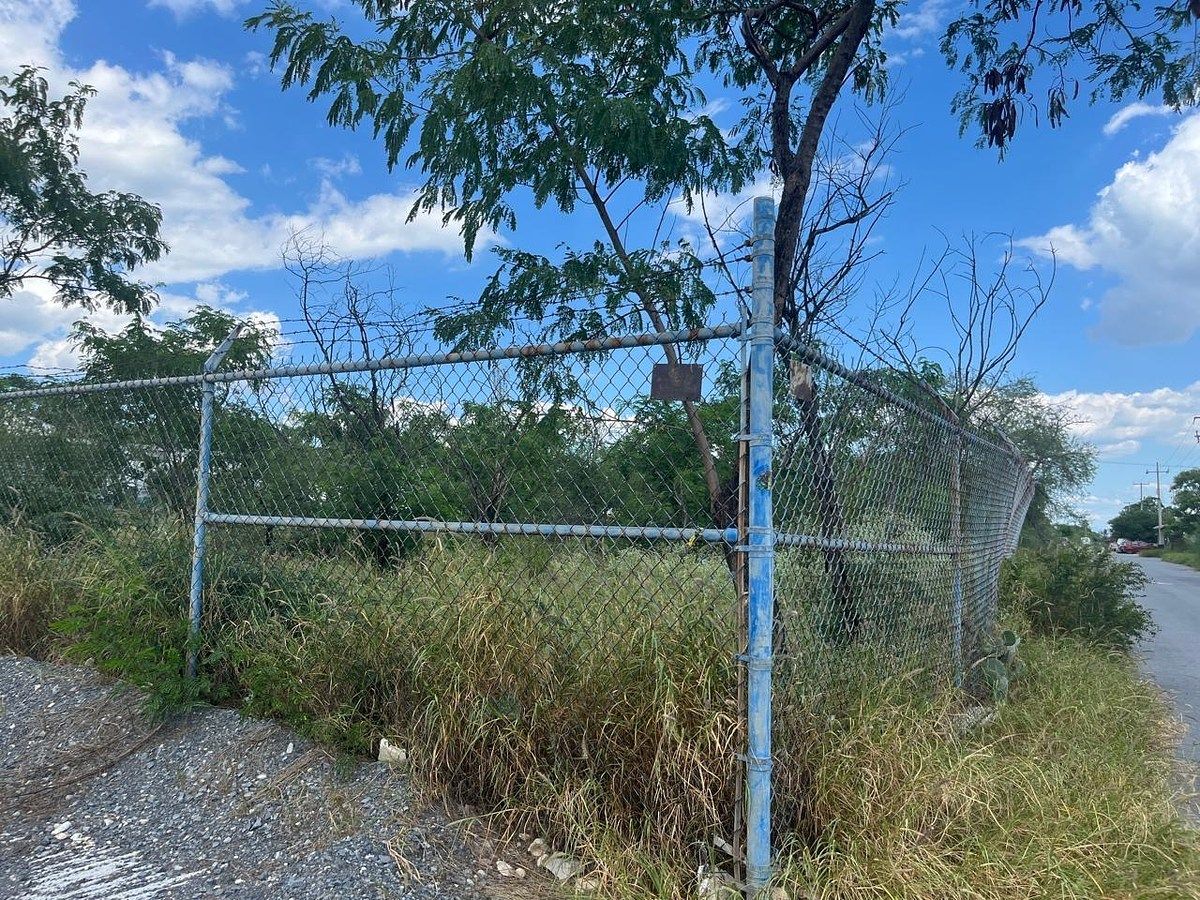 FLAT LAND, photo 1 of 17