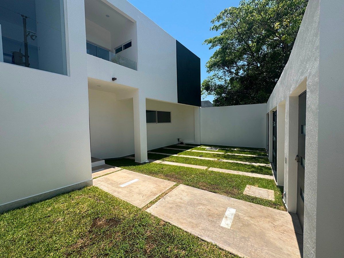 House in Gated Community in Burgos Bugambilias, Temixco, photo 6 of 35