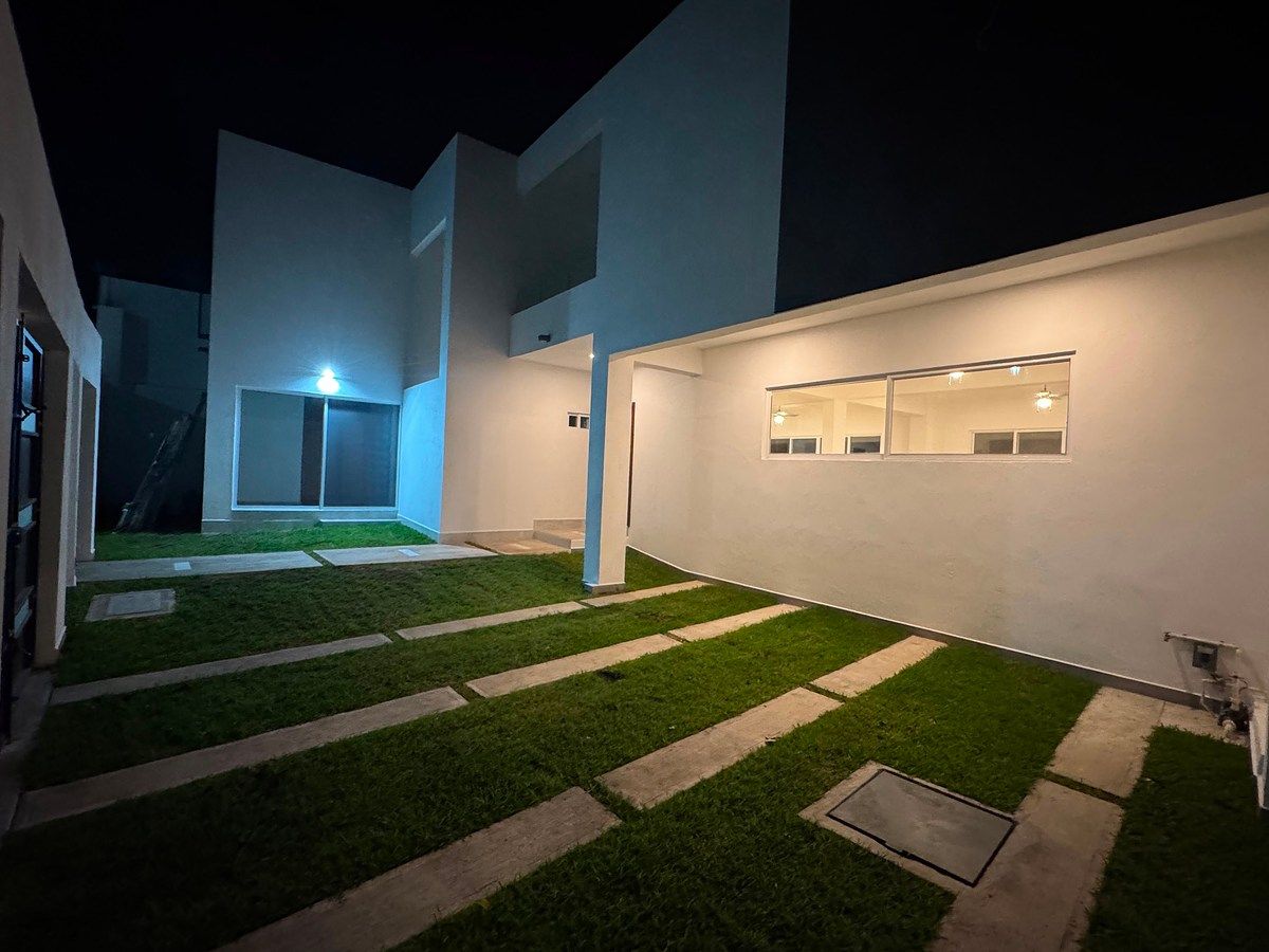 House in Gated Community in Burgos Bugambilias, Temixco, photo 17 of 35