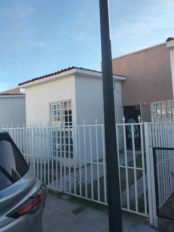 CASA EN AVENIDA SOMBRERETE, foto 1 de 14
