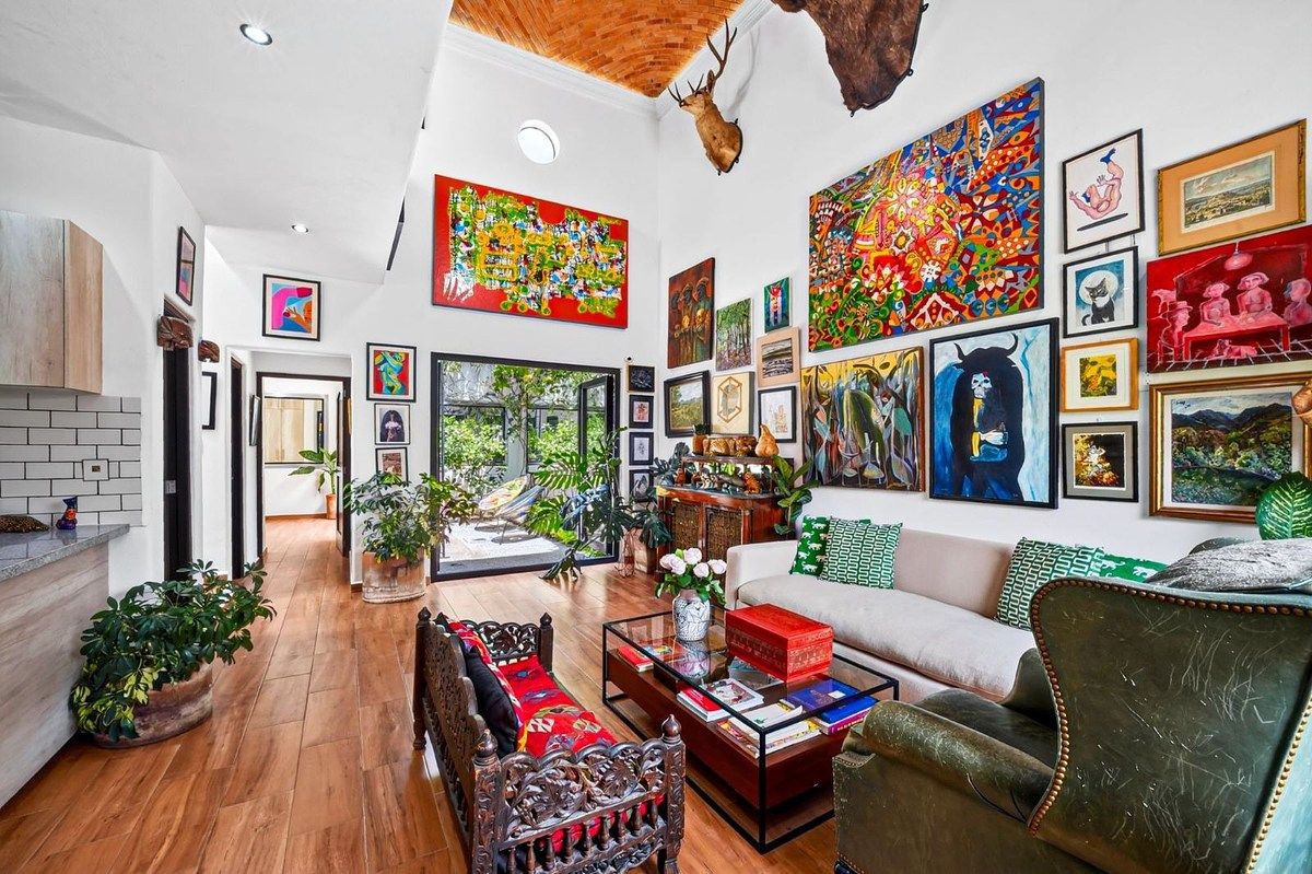 House in Jardines II, San Miguel de Allende, photo 3 of 26
