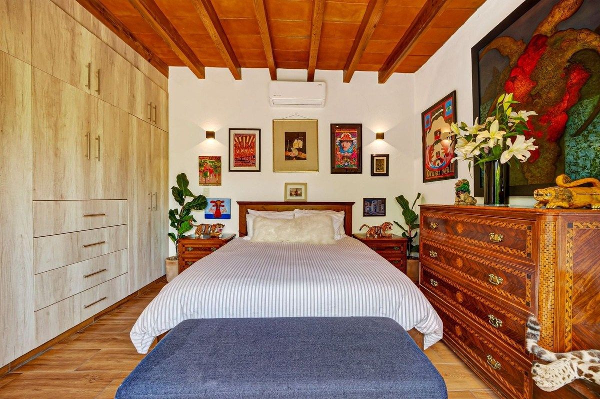House in Jardines II, San Miguel de Allende, photo 11 of 26