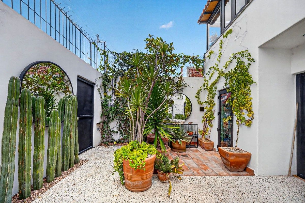House in Jardines II, San Miguel de Allende, photo 12 of 26
