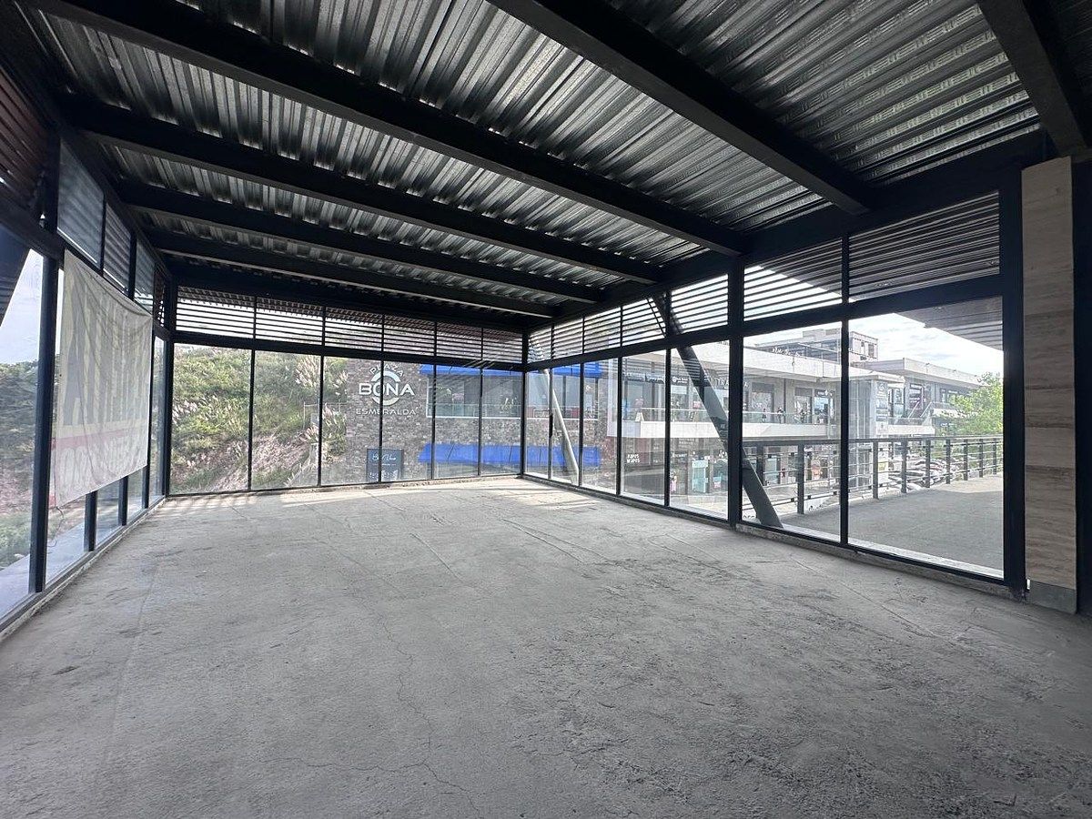 Local comercial en Bosque Esmeralda, Atizapán de Zaragoza, foto 5 de 32