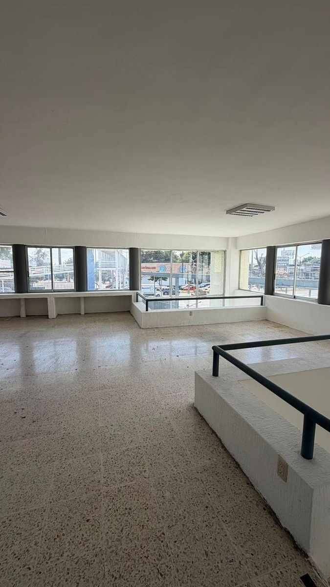 Bodega comercial en Francisco Sarabia, Zapopan, foto 2 de 7