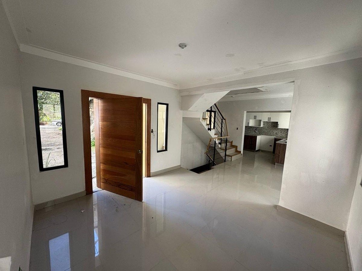 Casa en venta Mirador del Oeste, foto 1 de 30