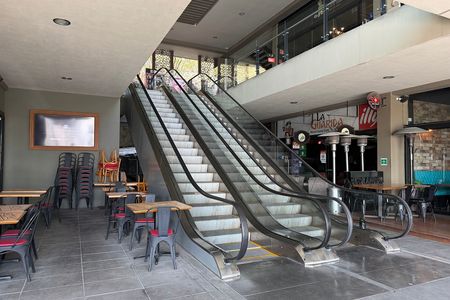 LOCAL FOR RENT 1st FLOOR PLAZA VÍA 02 COLINAS DE SAN JERONIMO