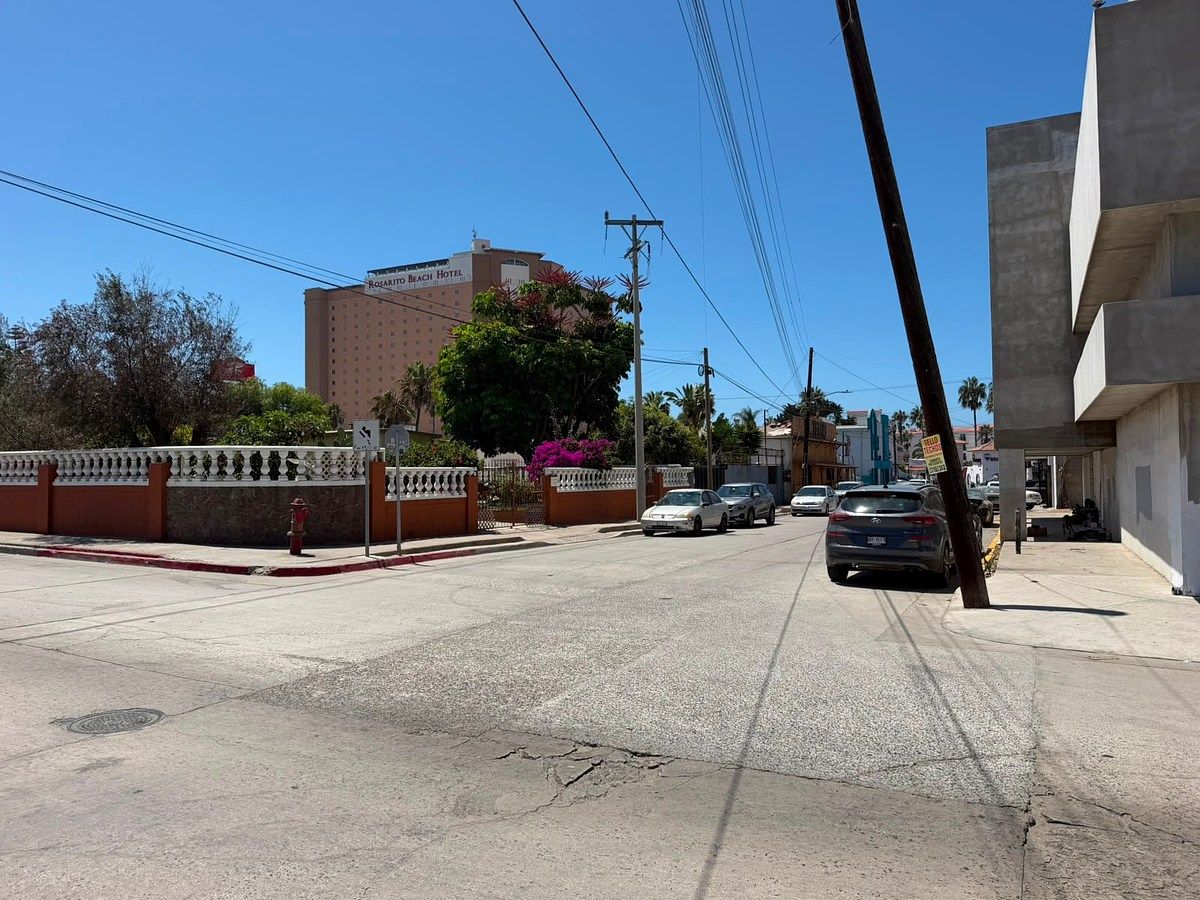 Building in Rosarito Centro, Playas de Rosarito, photo 4 of 6