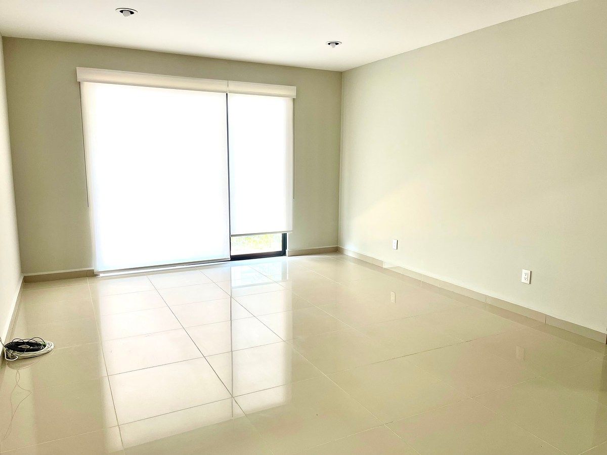 Sala / Comedor, foto 1 de 16
