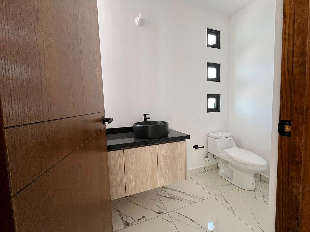 1/2 baño abajo, foto 5 de 21
