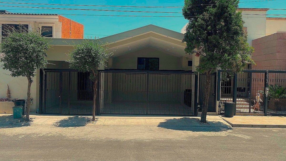 HOUSE FOR SALE IN CUMBRES 4TH SECTOR, MONTERREY, photo 1 of 17