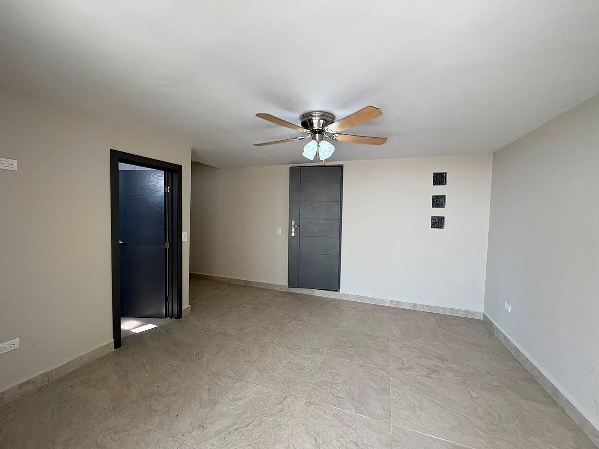 House in Las Cumbres 4 Sector C, Monterrey, photo 5 of 17