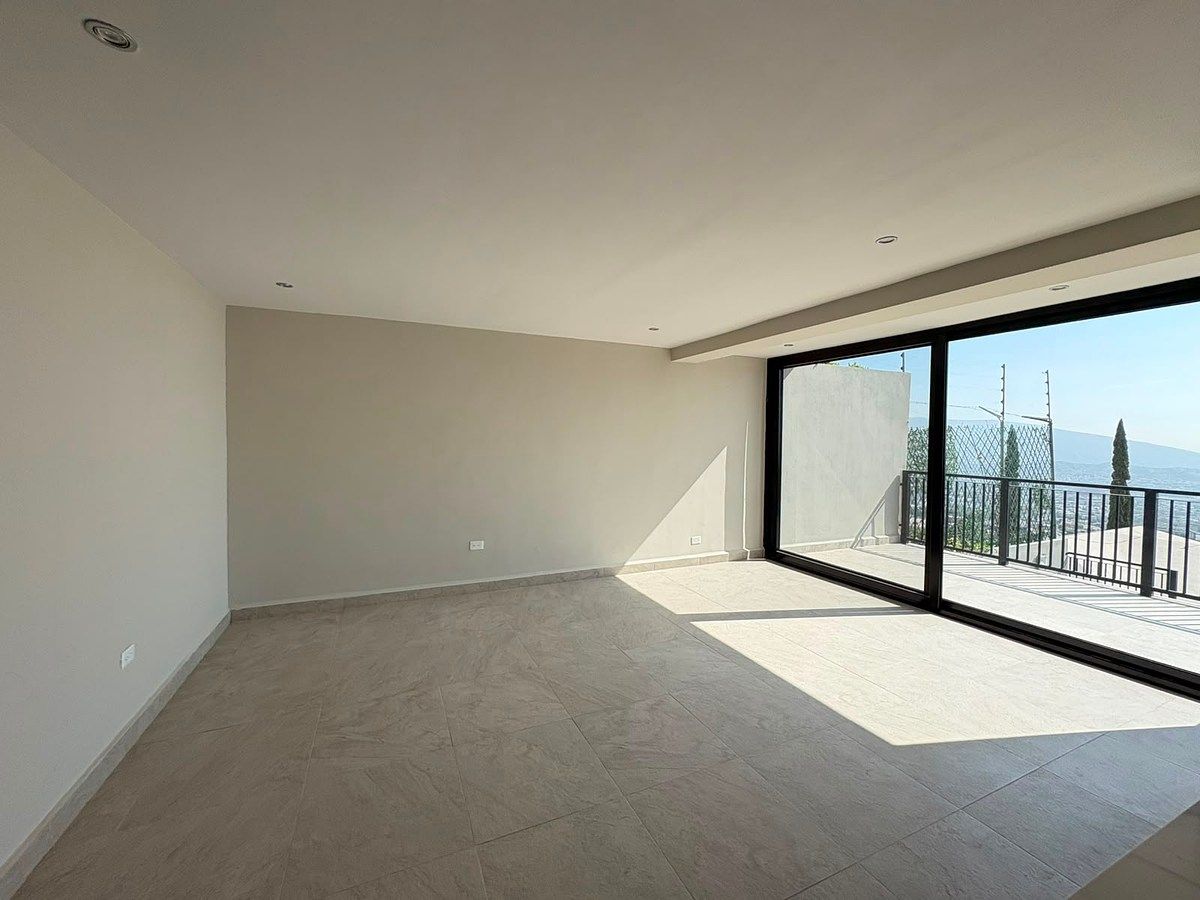 House in Las Cumbres 4 Sector C, Monterrey, photo 15 of 17