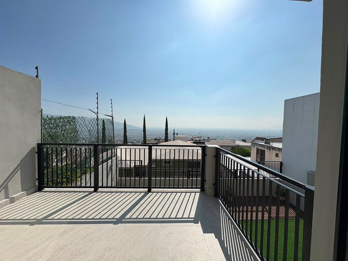House in Las Cumbres 4 Sector C, Monterrey, photo 16 of 17