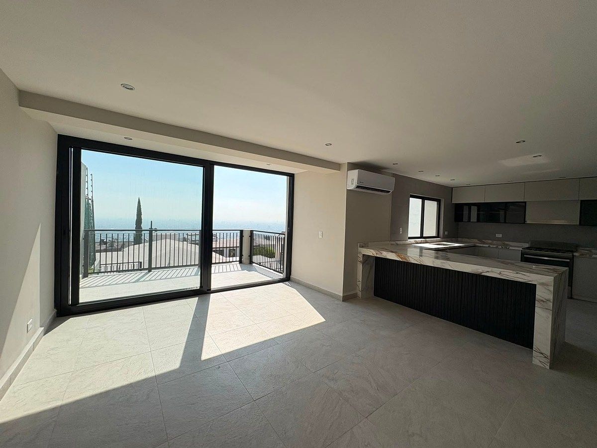 House in Las Cumbres 4 Sector C, Monterrey, photo 11 of 17