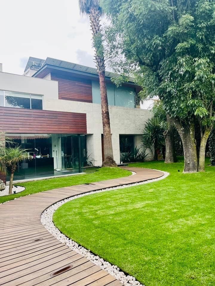 CASA À VENDA EM JARDINS DO PEDREGAL, foto 1 de 13