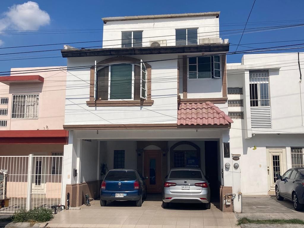 Fachada, foto 1 de 19