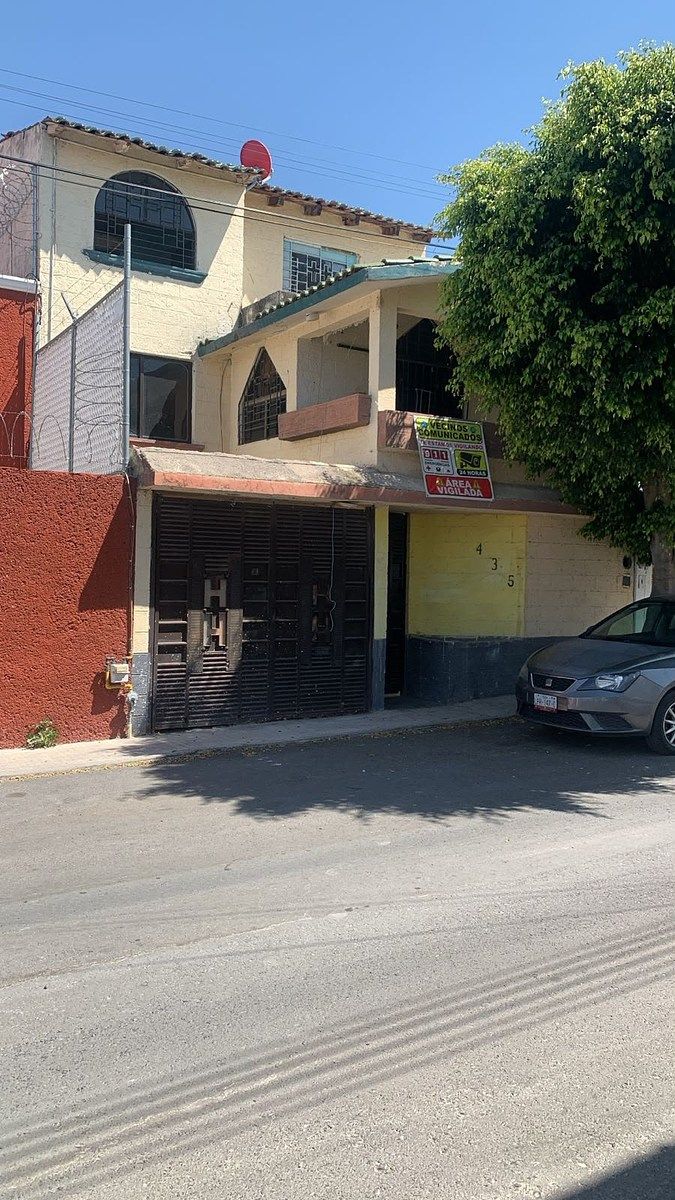 Casa à venda para remodelar, foto 1 de 1