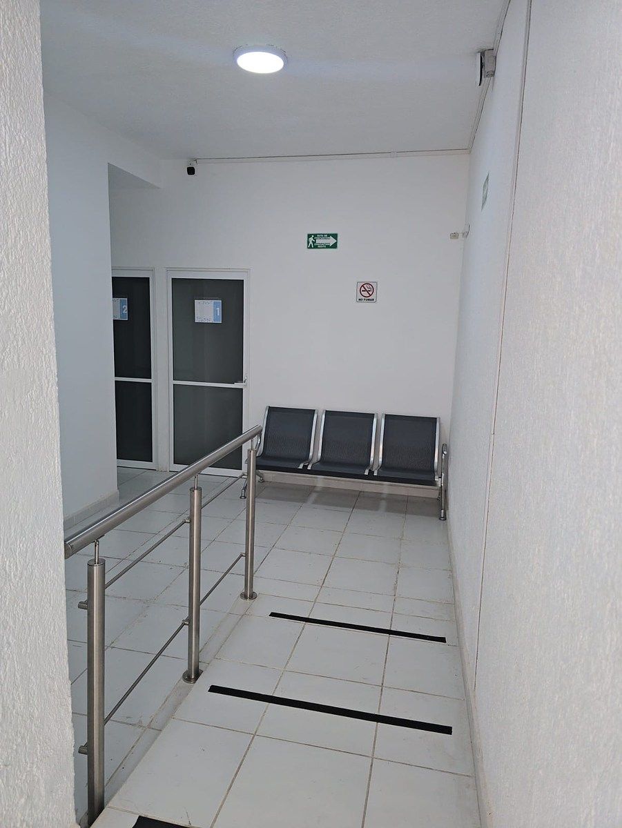 House with Commercial Use in Residencial La Soledad, Tlaquepaque, photo 6 of 8