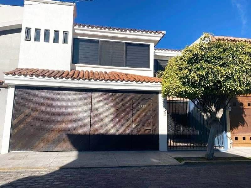 House for rent Calzada Zavaleta, photo 1 of 13