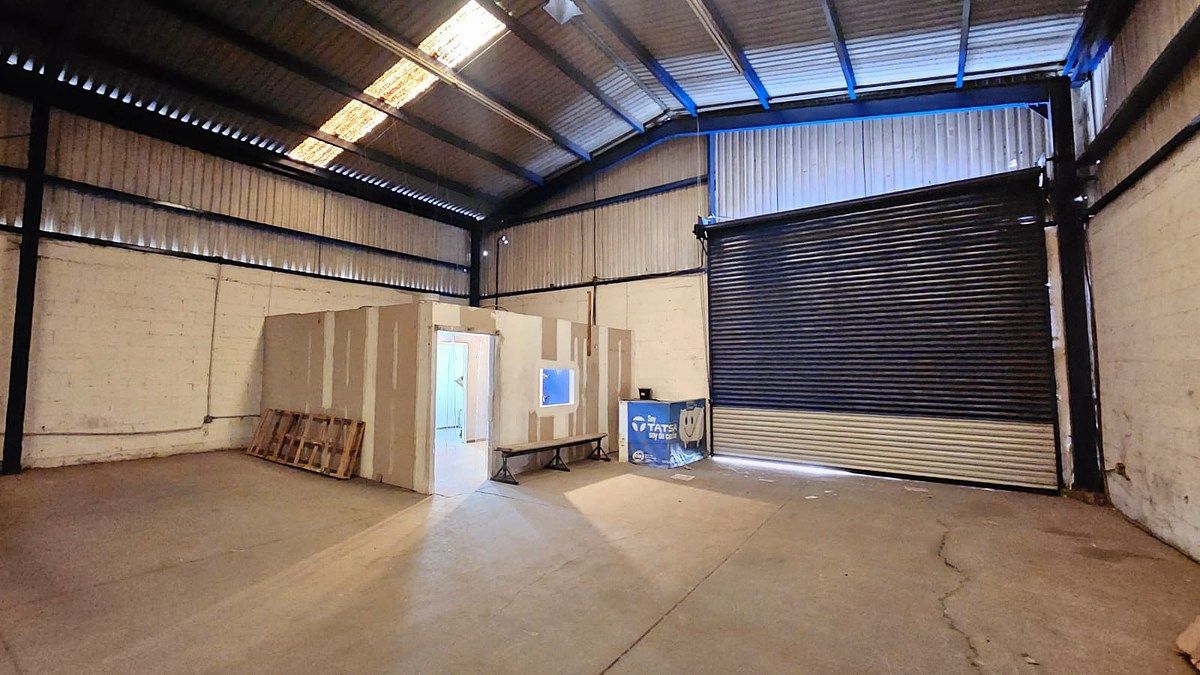 Commercial Storage Unit in Guadalajara (La Mesa), Tijuana, photo 3 of 34