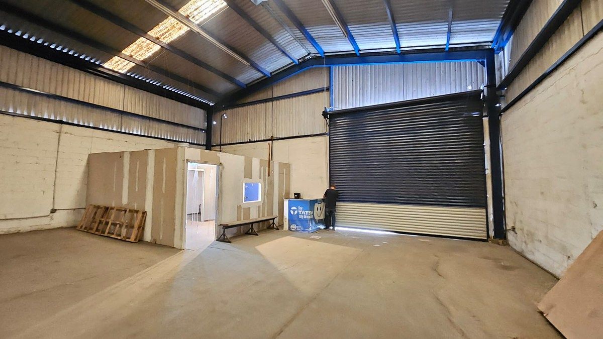 Commercial Storage Unit in Guadalajara (La Mesa), Tijuana, photo 4 of 34