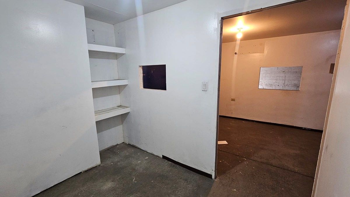 Commercial Storage Unit in Guadalajara (La Mesa), Tijuana, photo 11 of 34