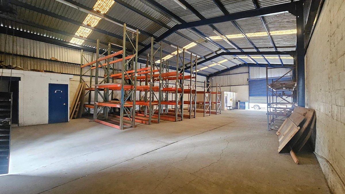 Commercial Storage Unit in Guadalajara (La Mesa), Tijuana, photo 23 of 34