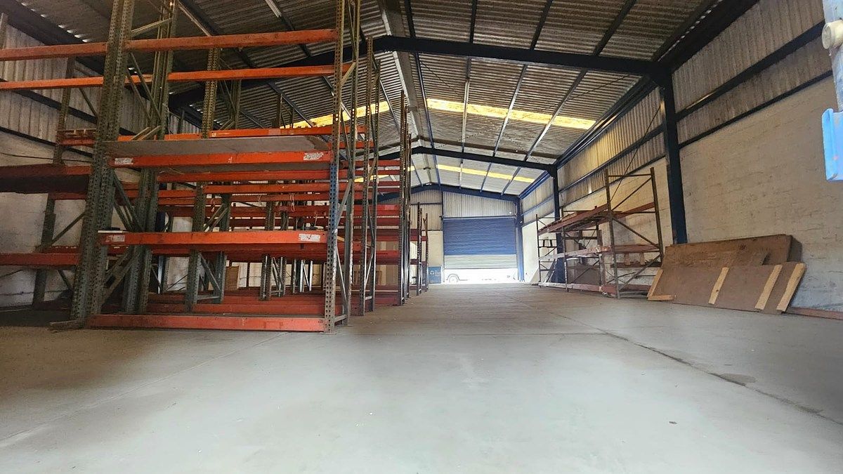 Commercial Storage Unit in Guadalajara (La Mesa), Tijuana, photo 33 of 34