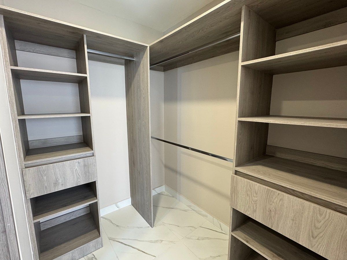 Vestidor rec principal, foto 9 de 28