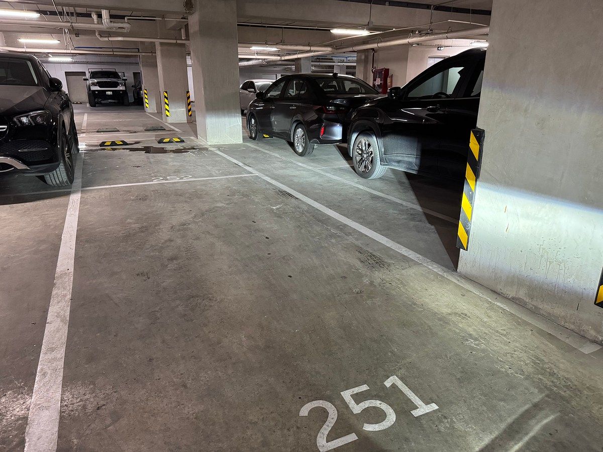 Estacionamiento, foto 18 de 28