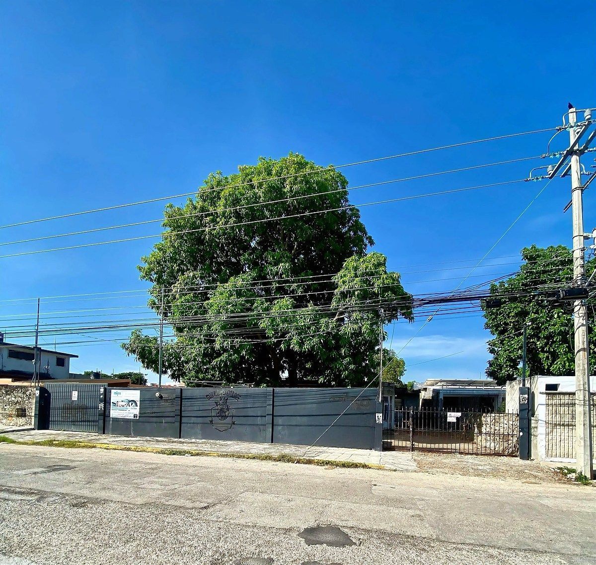 LAND WITH OPERATIONAL SPACES IN CHUBURNÁ, MÉRIDA, photo 1 of 16