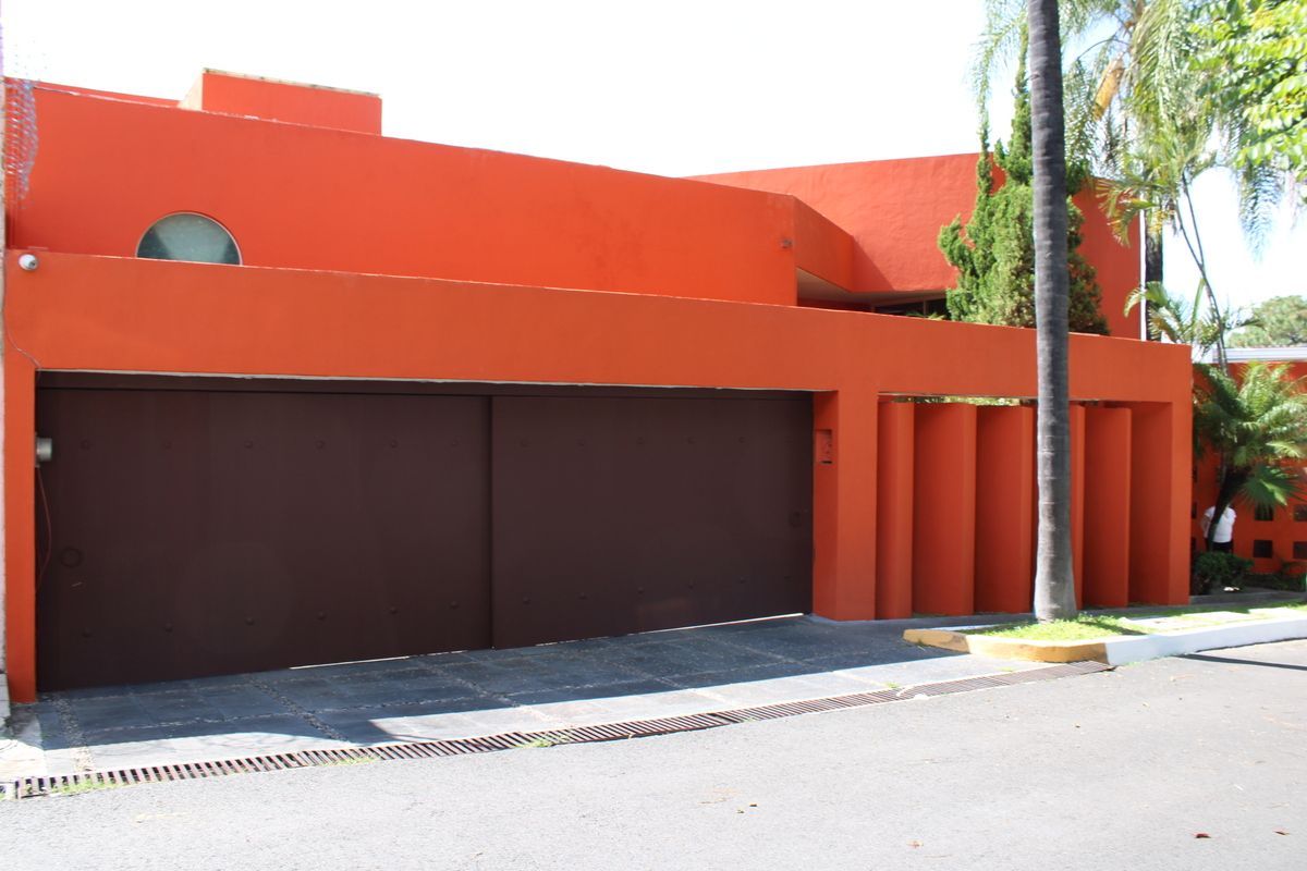 Hermosa Casa En Colinas De San Javier con recámara en planta baja, foto 1 de 34