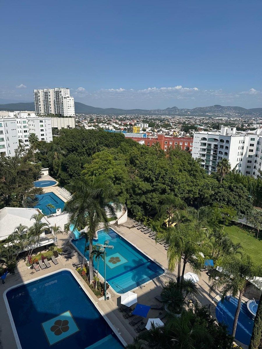 Hermosa vista de la terraza del departamento., photo 1 of 16