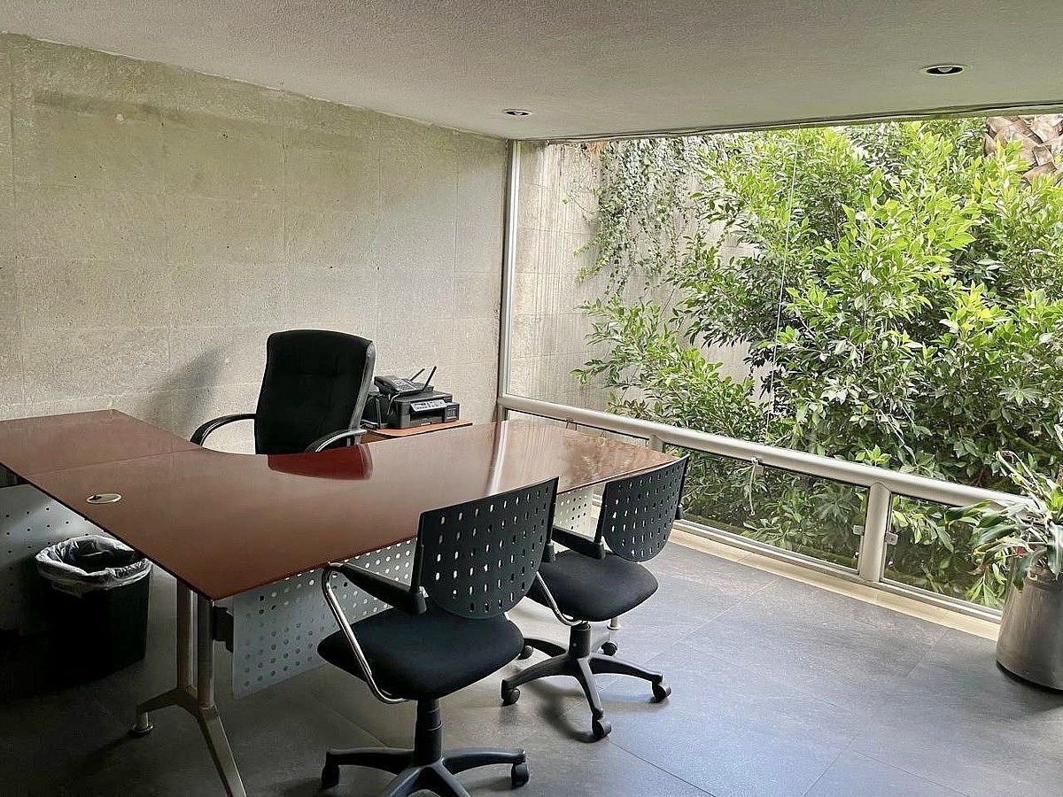 House with Commercial Use in Lomas de Reforma, Miguel Hidalgo, photo 3 of 18