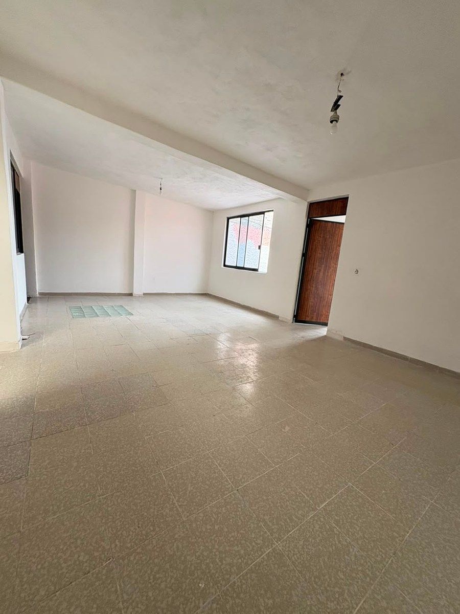 Sala / comedor, photo 10 of 15