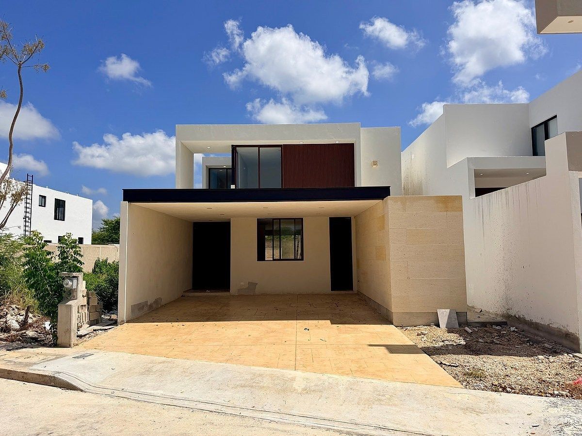 HOUSE FOR SALE IN CORREDOR XCANATUN - DZIBILCHALTÚN, MÉRIDA, YUCATÁN, photo 1 of 16