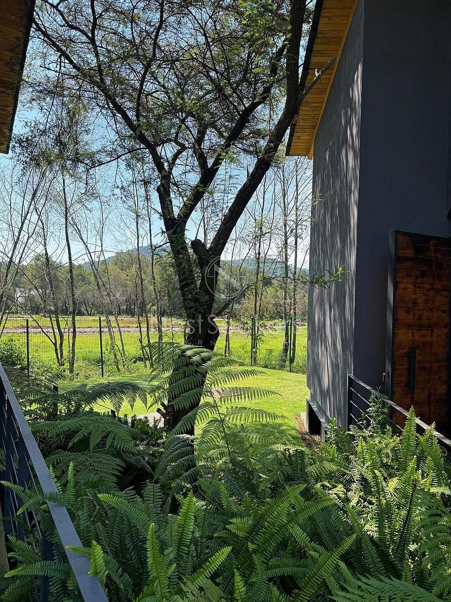 House in Gated Community in San Mateo Acatitlán, Valle de Bravo, photo 6 of 9