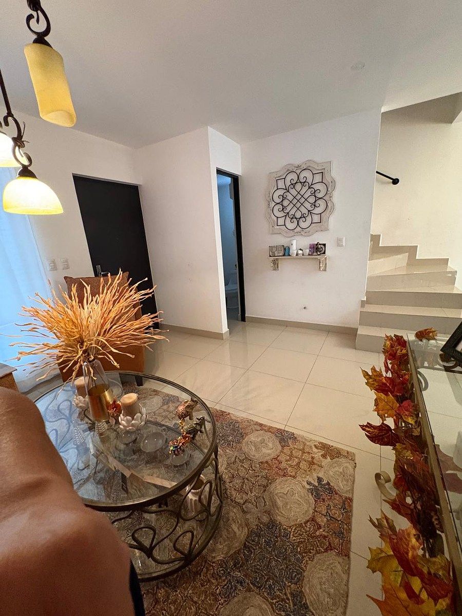Casa em Montenova, García, foto 2 de 11