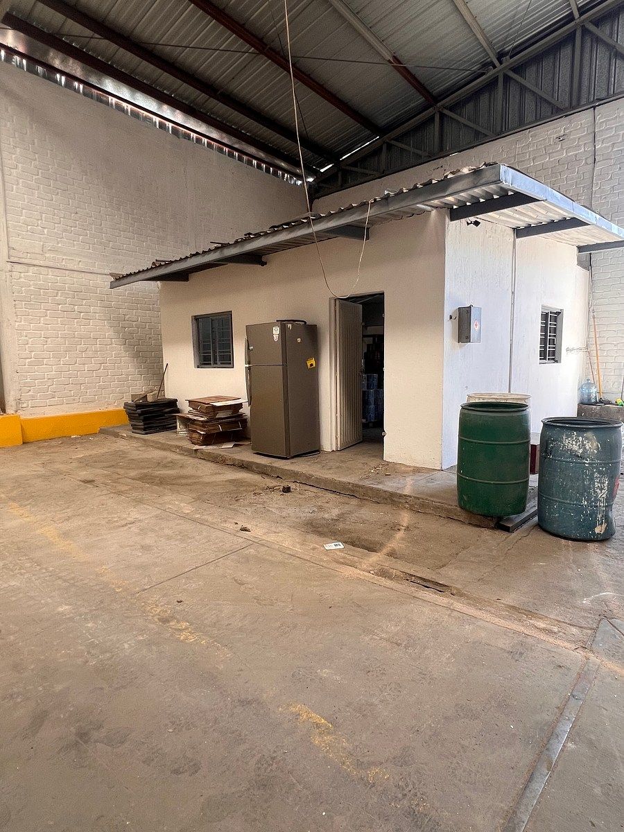 Commercial Storage Unit in Unidad Auditorio 1a Secc, Zapopan, photo 2 of 6