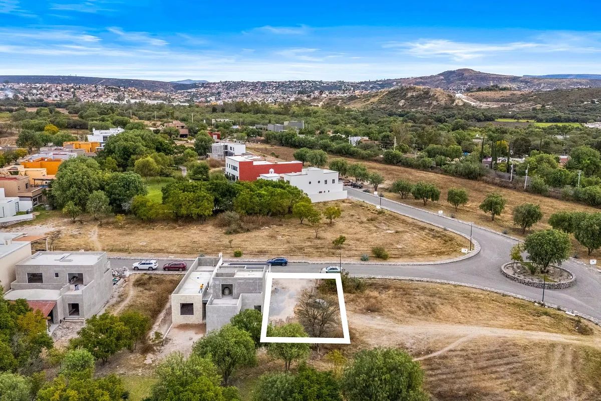 Terreno San Adrian en Las Campanas 2, photo 2 of 12